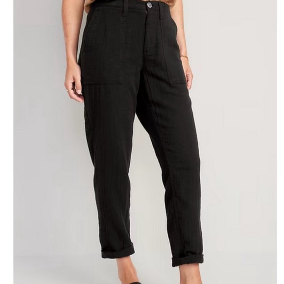 Two pairs of Old Navy High-Waisted Slouchy Cropped Tapered Workwear Pants - Picture 5 of 11